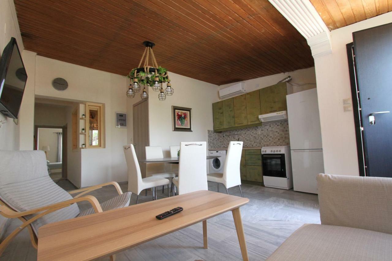 Villa Katerina'S Nea Palatia Esterno foto